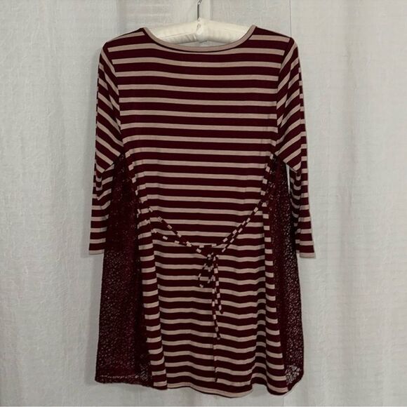 Motherhood M Burgundy Ivory Stripes Lace Inset Crew Top - Picture 2 of 9